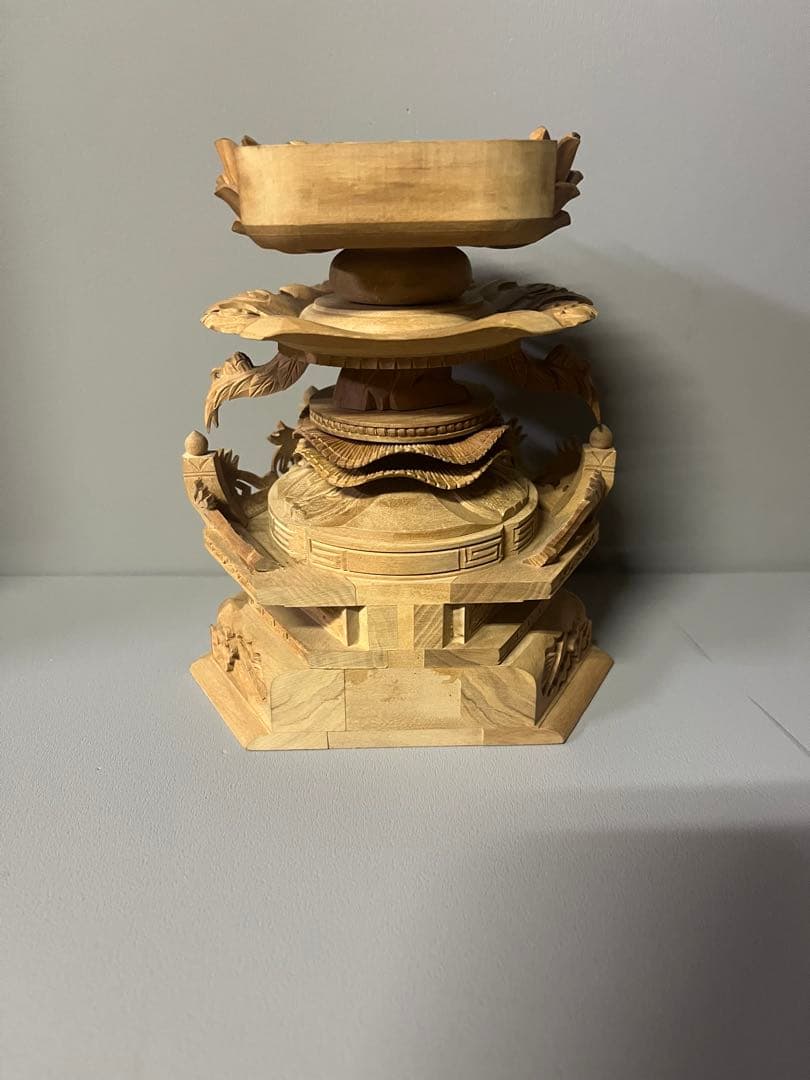 田中野夫様専用 総白檀仏像座阿弥陀六角台座ケマン付天人