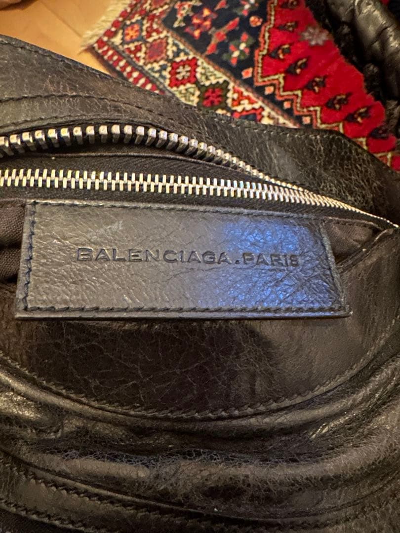 BALENCIAGA ブラウンレザーショルダーバッグ