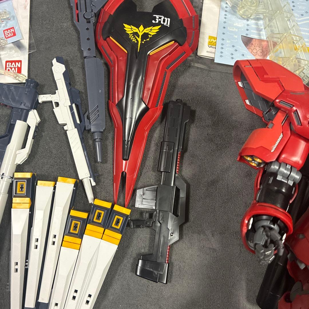 ガンプラ（説明書付き）ジャンク品　MGνガンダム+サザビー　ver.Ka セット