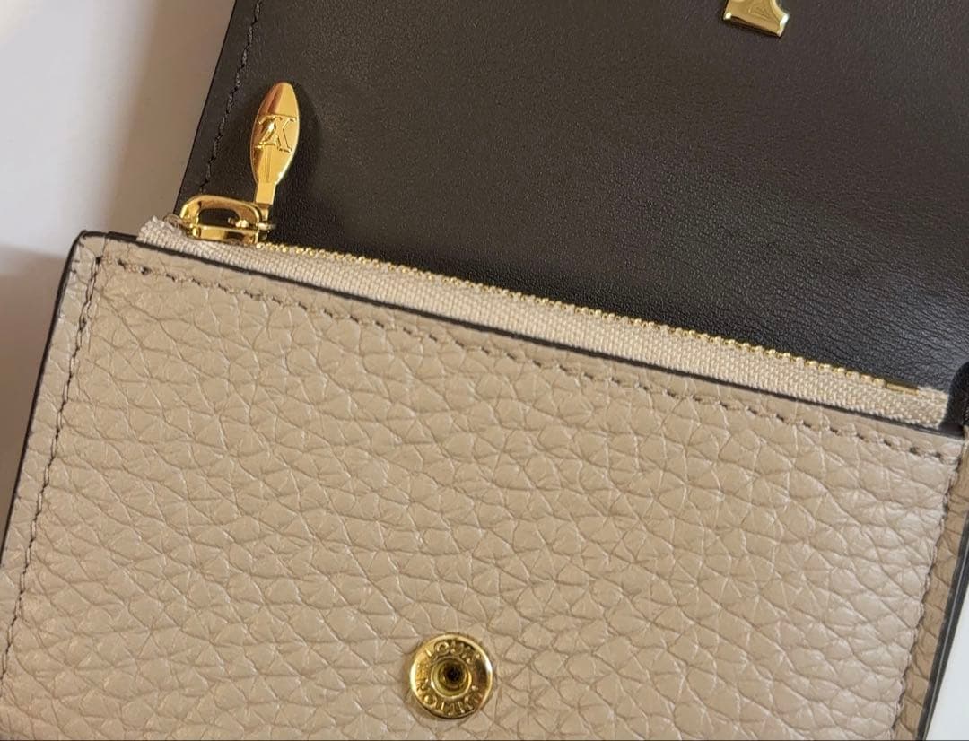 Louis Vuitton ポルトフォイユ・カプシーヌ コンパクト ガレ