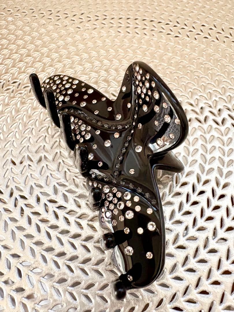 ALEXANDRE DE PARIS ヘアクリップ ブラック ストーン - メルカリ