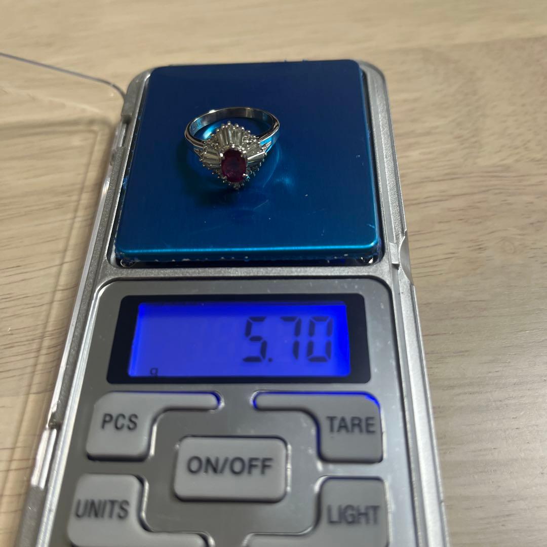 ルビー指輪　プラチナ　リング　ダイヤモンド Pt 900 刻印あり