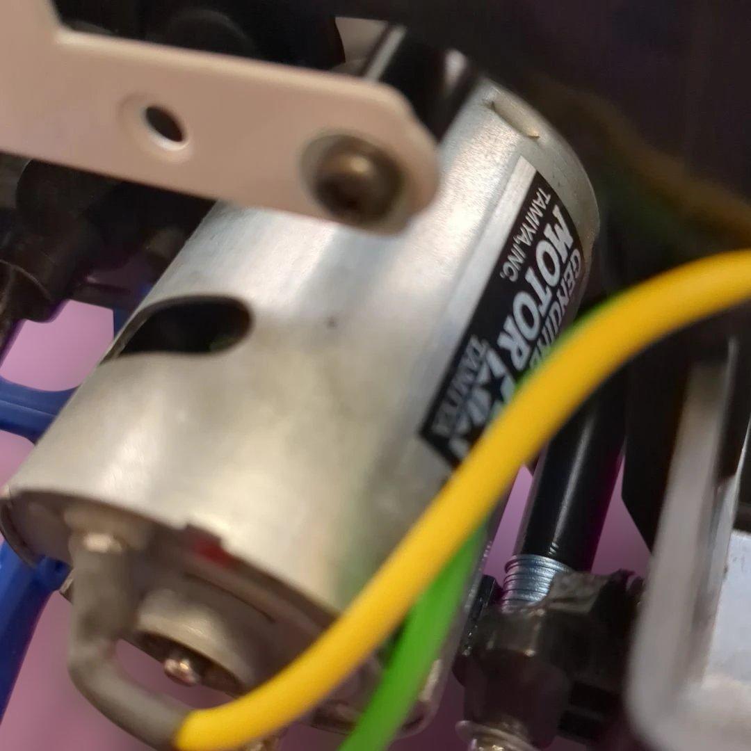 ジャンク品　セイントドラゴンボディ　シャーシ不明（ミキシング）