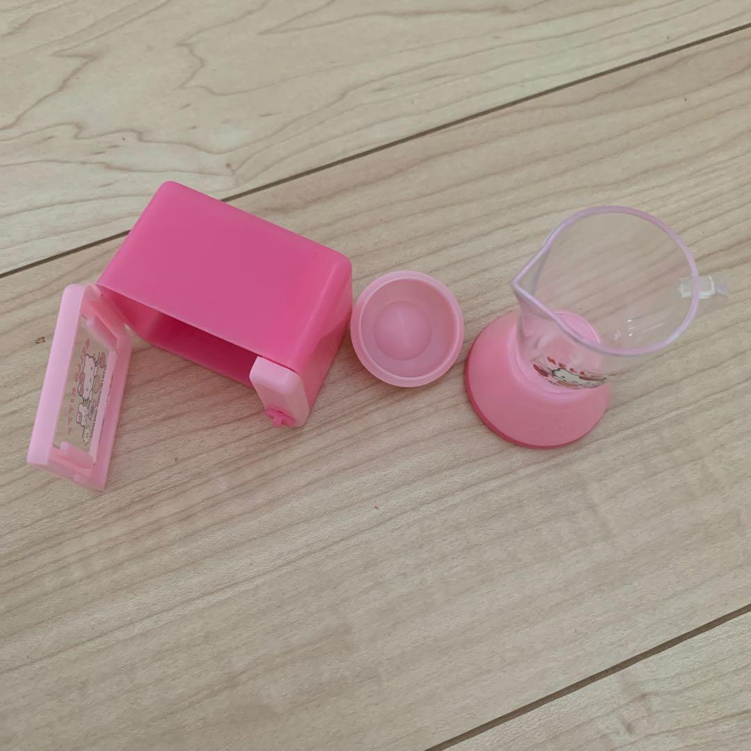 平成レトロ　サンリオ　ハローキティ　ミニチュア　食玩　ままごとセット　生活用品