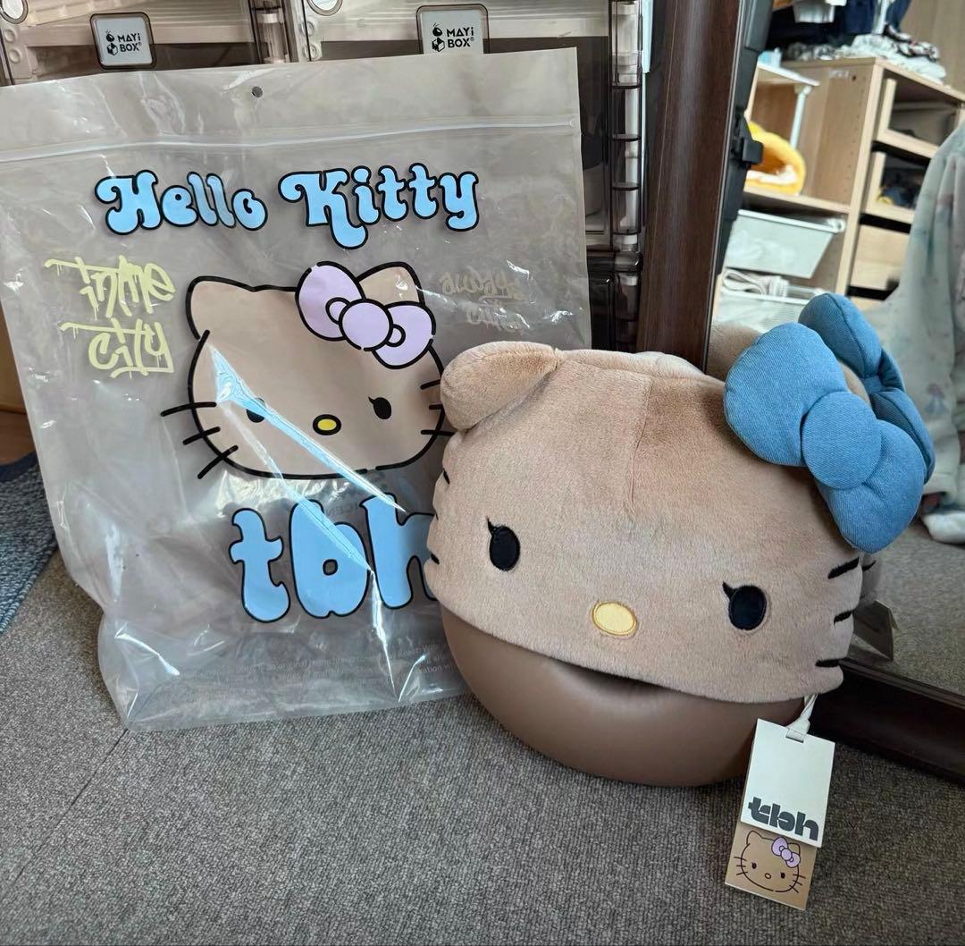 海外限定】Hello Kitty TBH 日焼けキティ ネックピロー - メルカリ