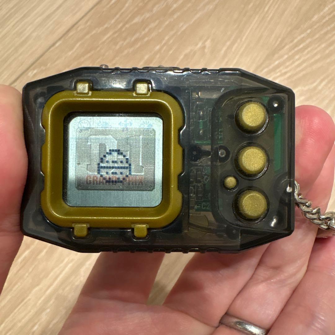 動作確認済み　バンダイ　デジモンペンデュラム　ゴールド　クリアブラック