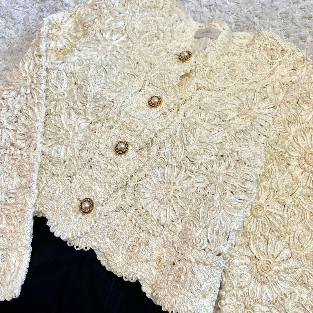 美品⭐︎MELROSE LA-BREA リボンヤーンレースセットアップ　花モチーフ