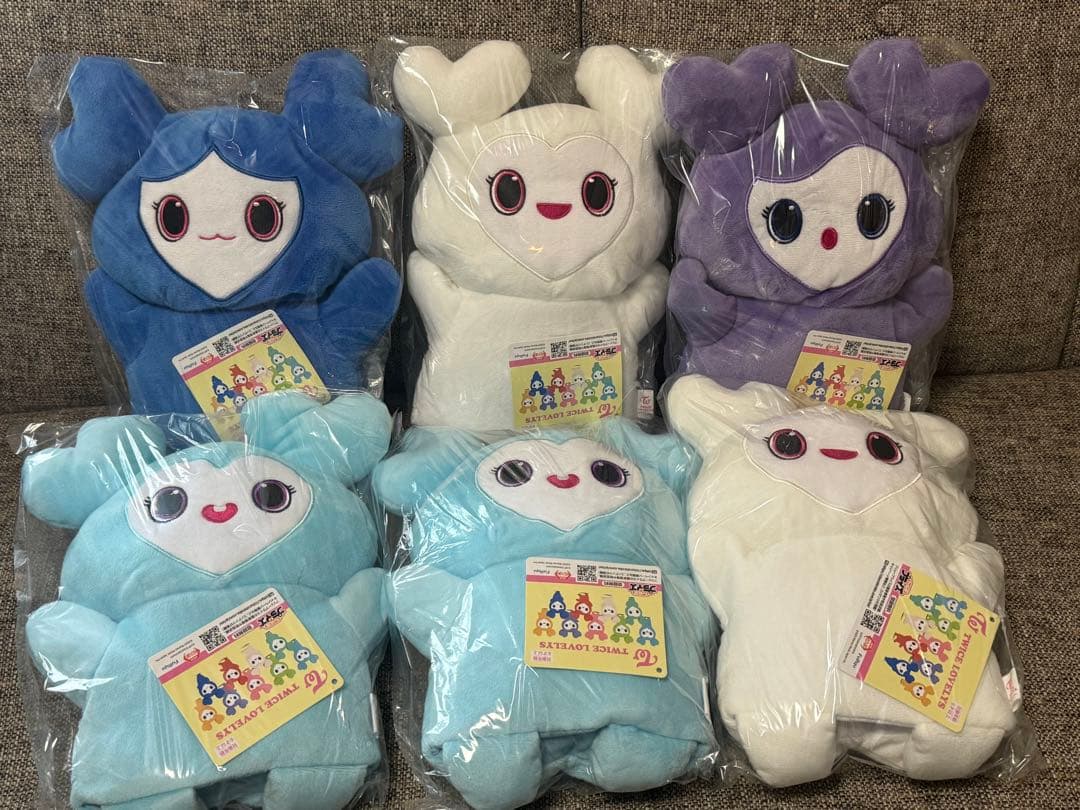 ☆本日値下げ中☆TWICE LOVELYS GIGO限定 54個セット TWICE LOVELYS×GiGO