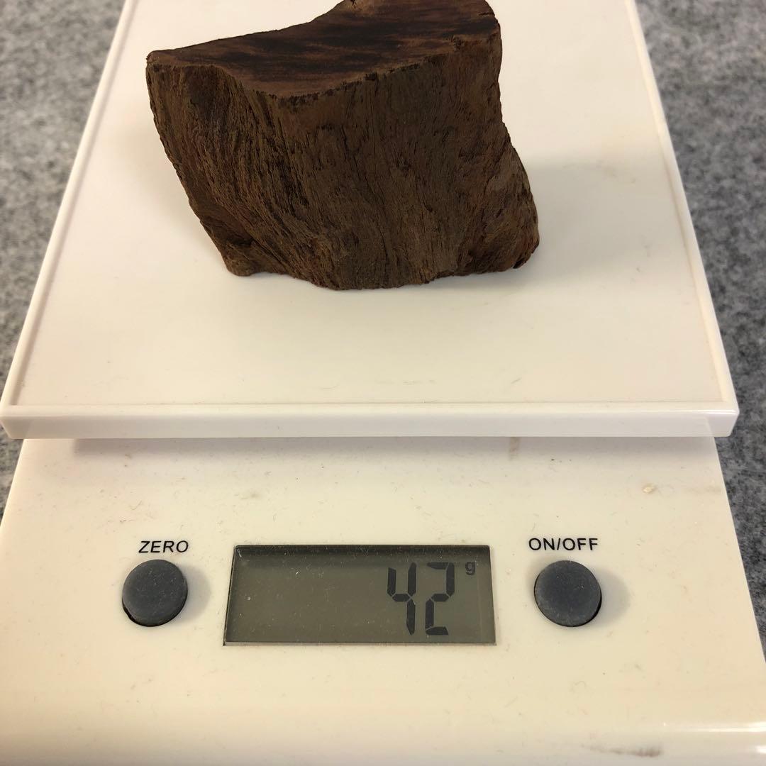 2412−26 高級香木 伽羅 42g 認定印木箱