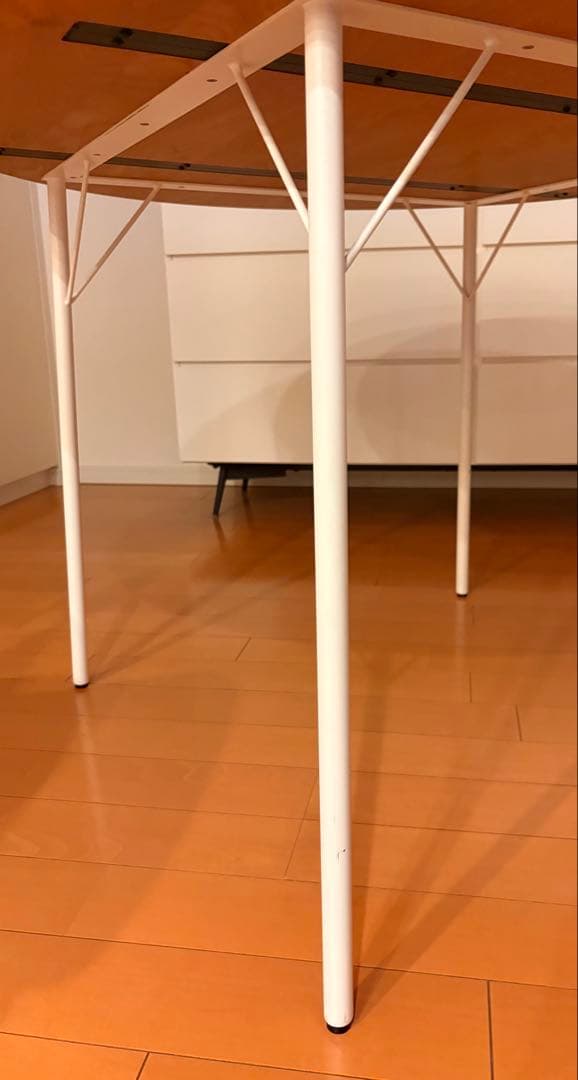 ダイニングテーブル　丸型