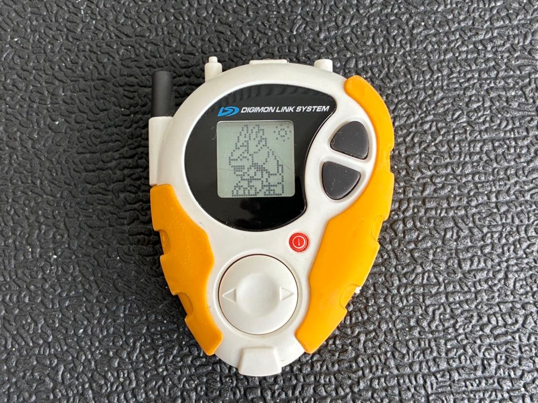 デジヴァイス D-3 Ver3 ホワイト イエロー デジモン - メルカリ