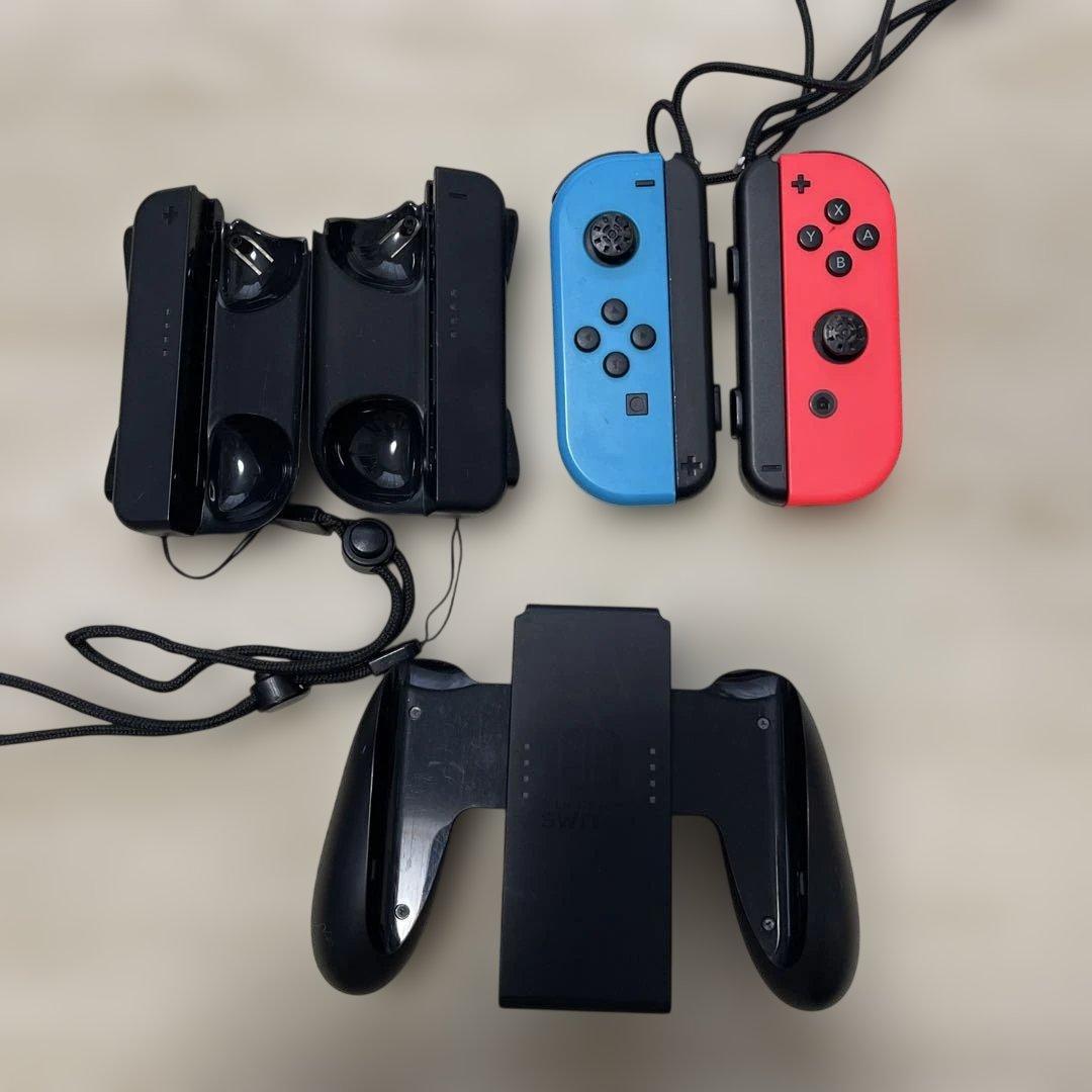 Nintendo Switch 本体 ピンク・グリーン 充実の付属品