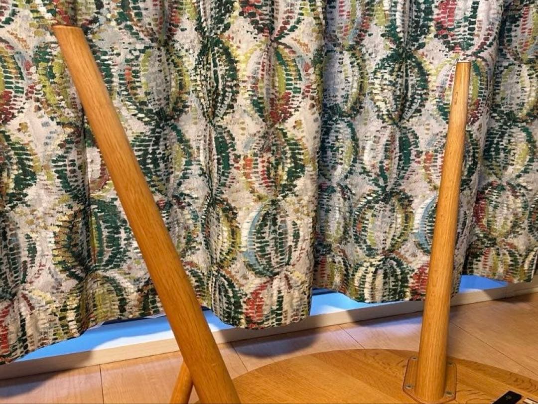 日進木工　Kタイプ　ナラ　 円形ダイニングテーブル　3本脚