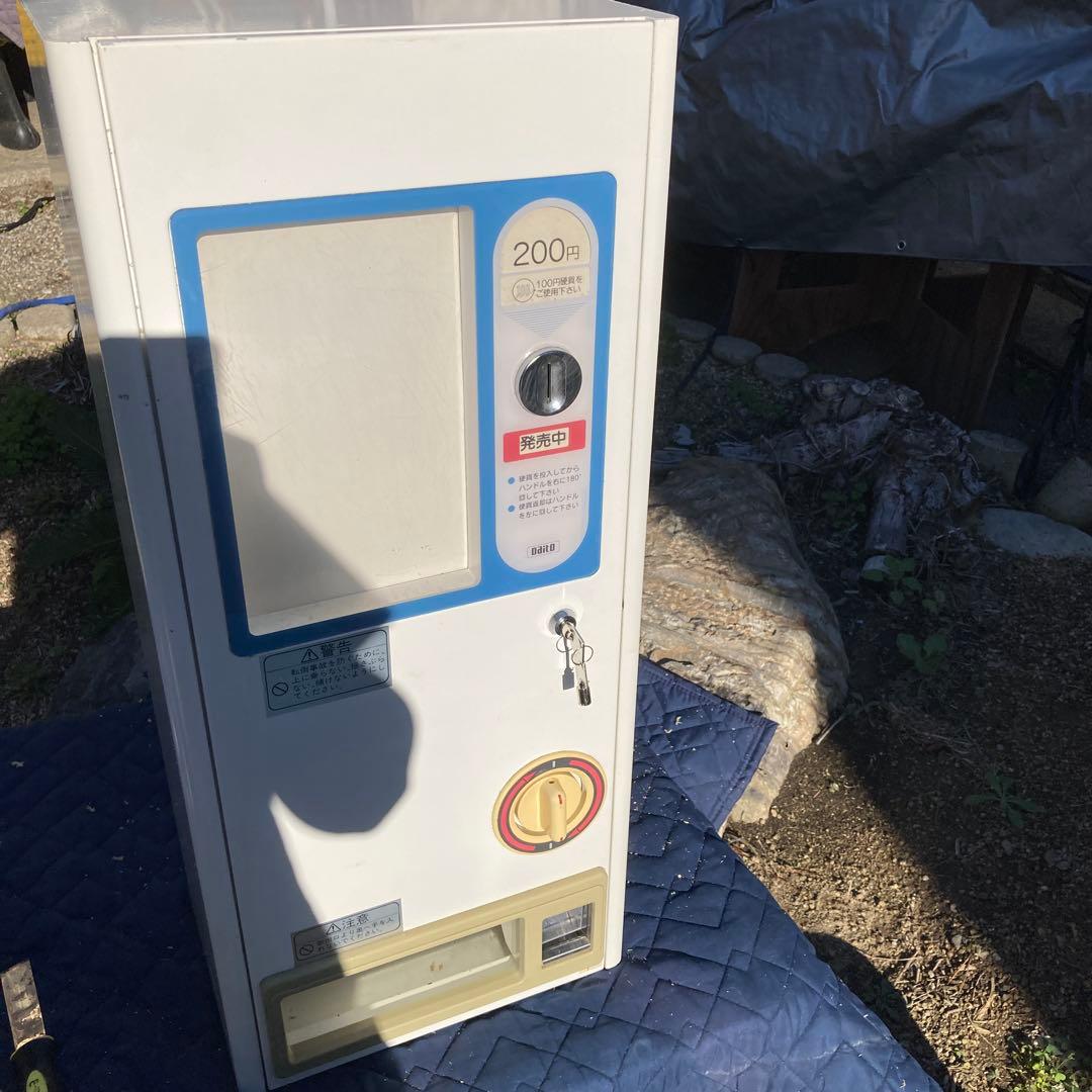 カードガチャ② ガチャマシン　手動式自動販売機　ダイト　DF-5 鍵新品 ダイト 手動式自動販売機 DF-5 ガチャ カードガチャ Daito