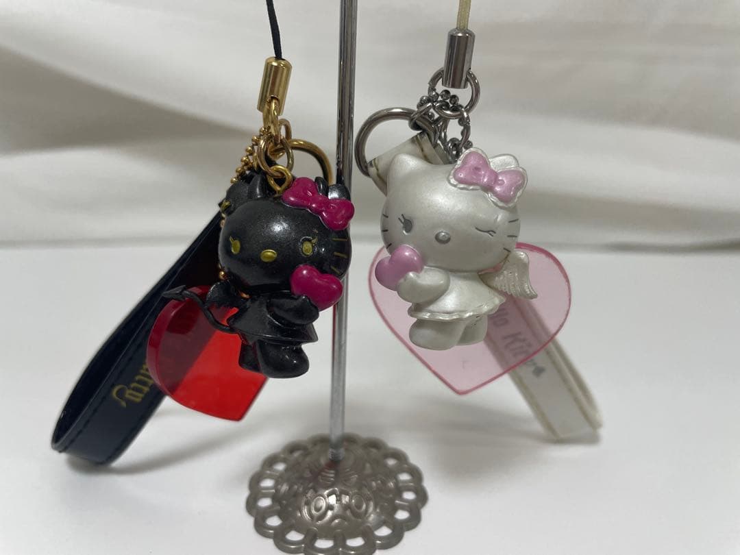 Hello Kittyハローキティ 天使 悪魔 ハート型 ストラップ2008年 Hello Kittyハローキティ 天使 悪魔 ハート型 ストラップ2008年