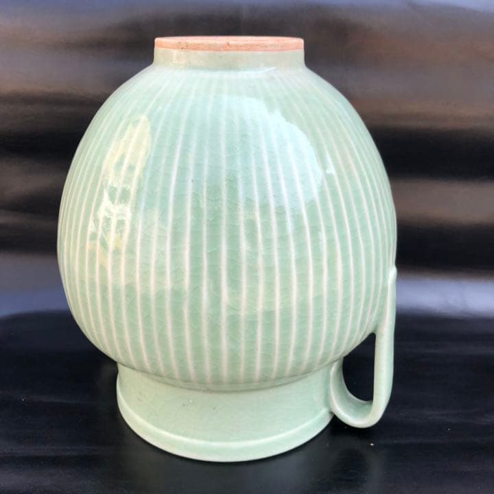 究極の美◼️蔵から超可愛らしい西洋アンティークの水瓶、花瓶が出て来ました、花道具