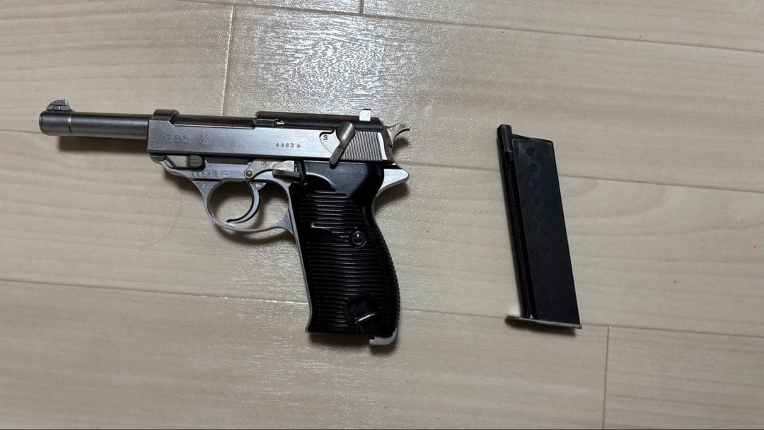 P38 ガスガン シルバー