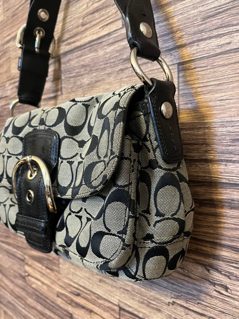 美品　コーチ ワンショルダー ショルダーバッグ ソーホー シグネチャー ブラック