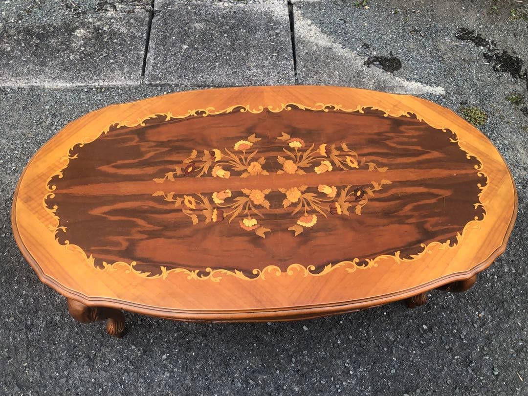 イタリア製　象嵌テーブル　コーヒーテーブル　ダイニングテーブル　猫脚　オシャレ