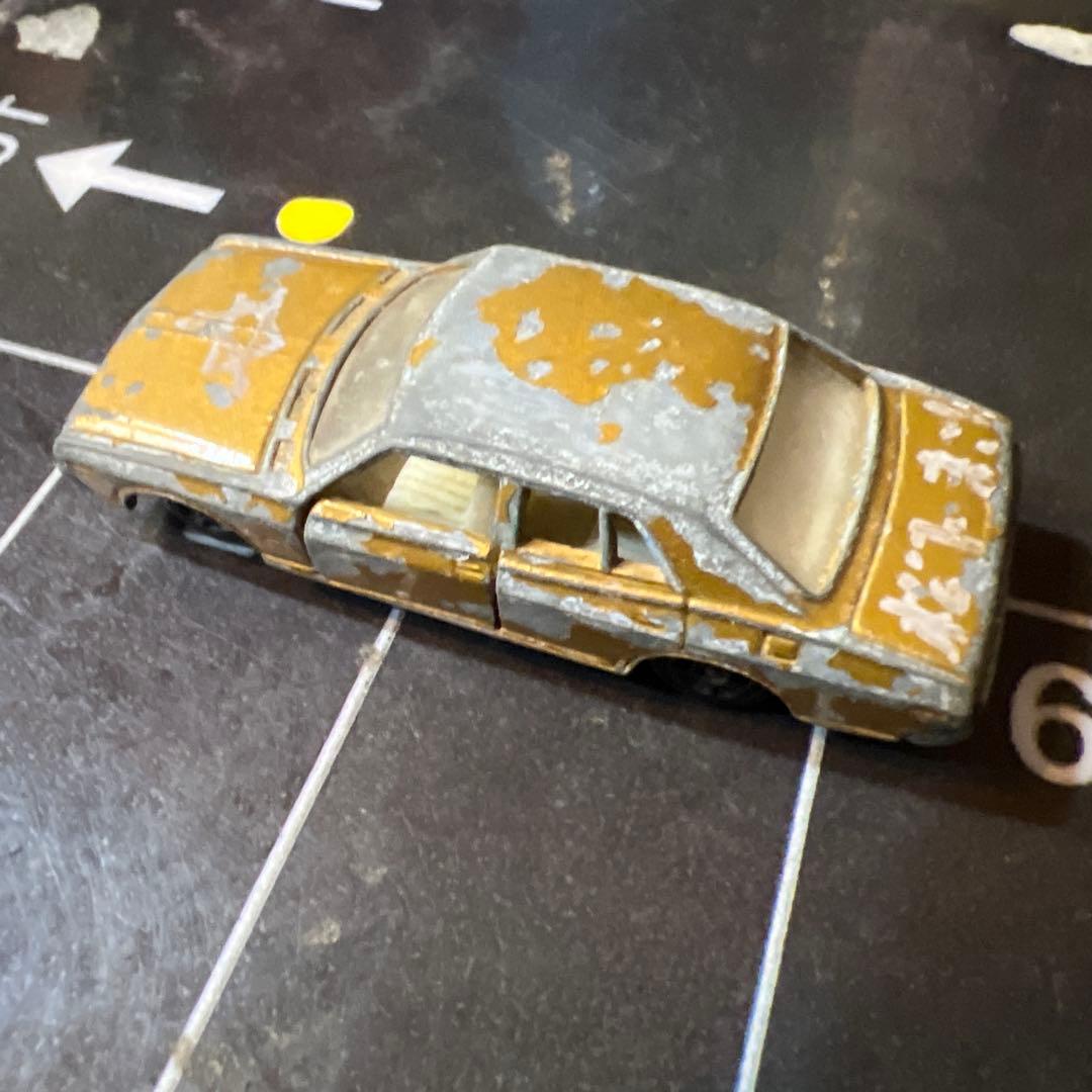 希少香港トミカ　日産セドリック　本体のみ