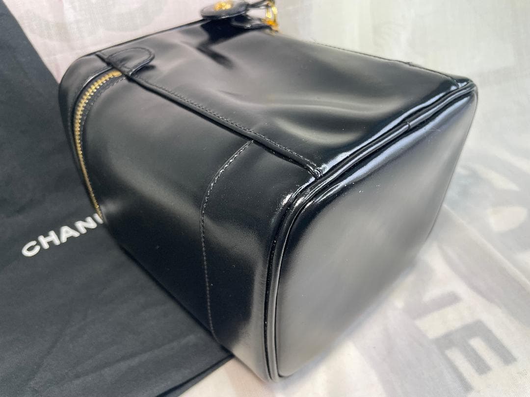 瑠衣　CHANEL バニティ　バッグ　化粧ポーチ　レザー　小物ポーチ134