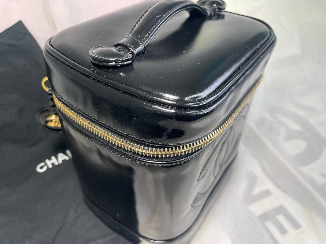 瑠衣　CHANEL バニティ　バッグ　化粧ポーチ　レザー　小物ポーチ134