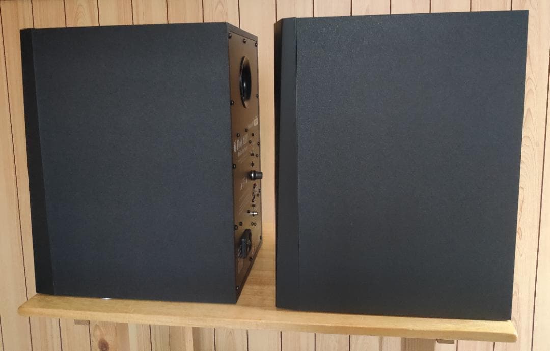 ADAM AUDIO T7V スタジオモニター