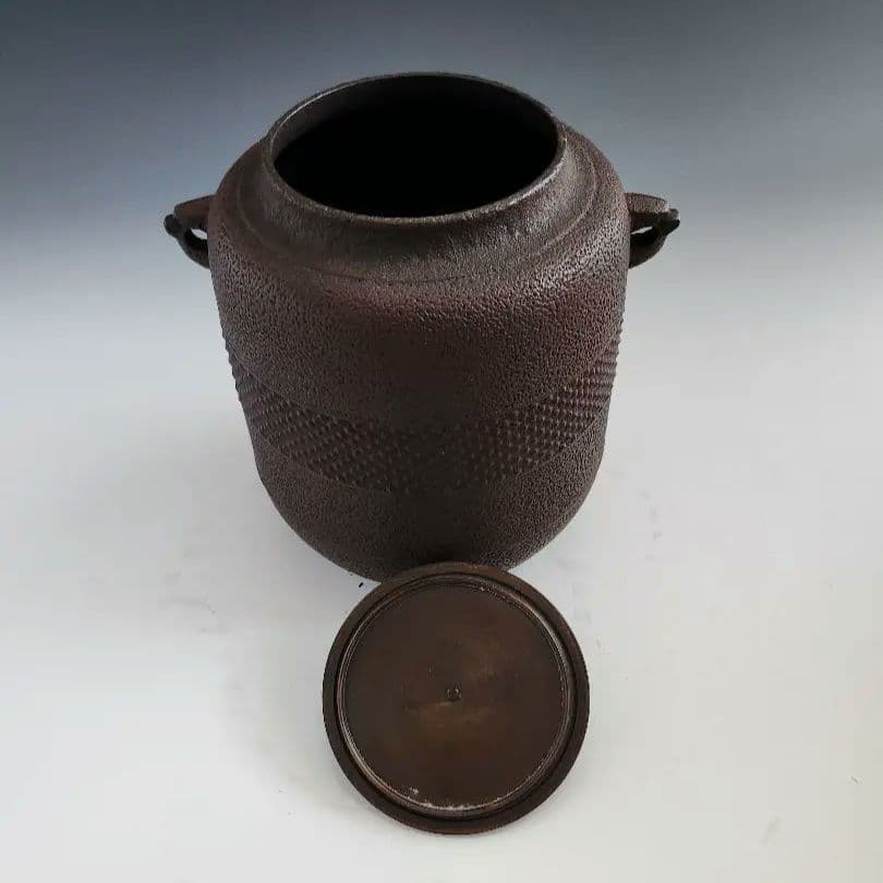 釜 茶釜 帯霰釜 あられ 敬典作 山形県 伝統的工芸品 木箱入