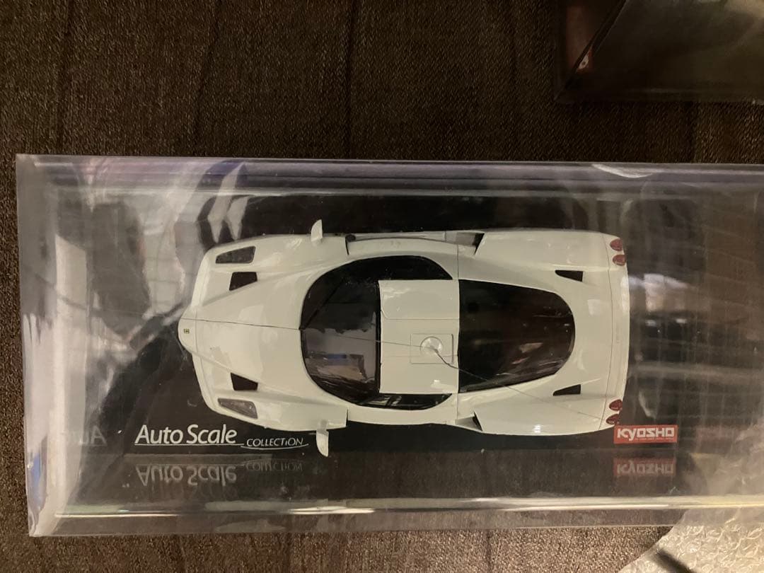 京商ミニッツ オートスケール エンツォフェラーリ ホワイト - メルカリ