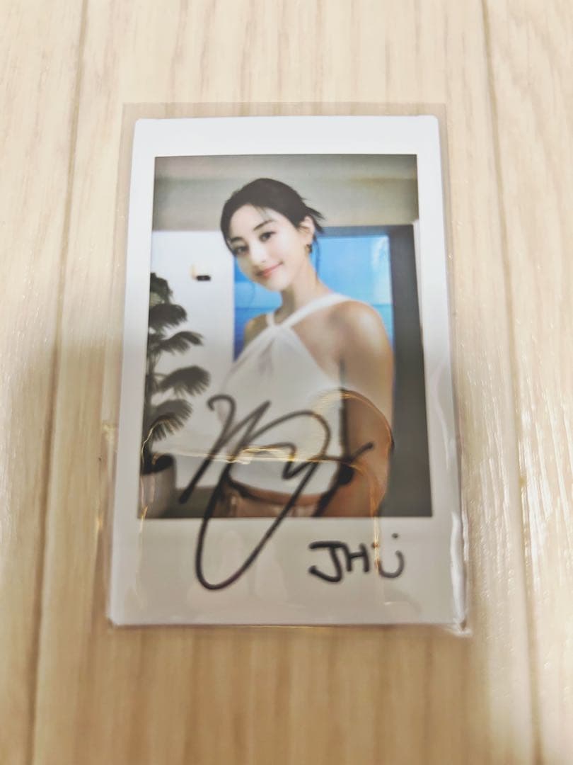 TWICE ジヒョ 直筆サイン入りチェキ