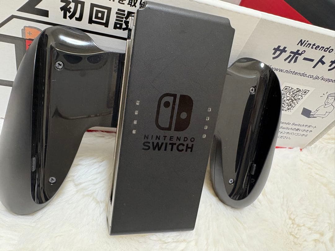 世*A様 Nintendo Switch 本体