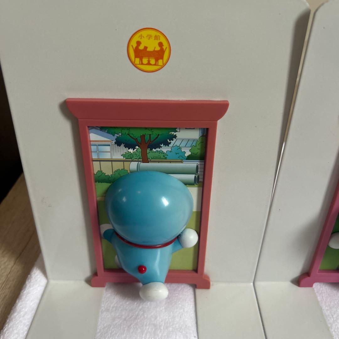 ❣️限定セール❣️藤子プロ ドラえもん どこでもドア ブックスタンド ブックエンド