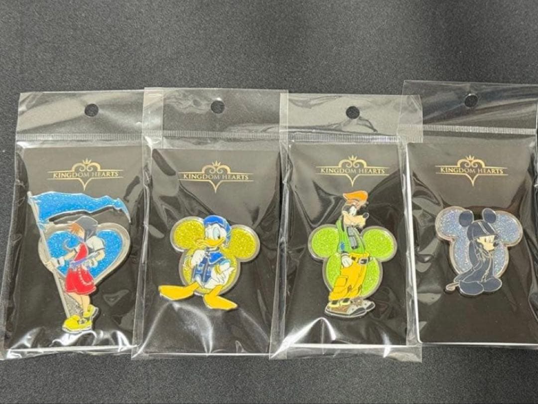 キングダムハーツ ロフト ピンズ 4種類セット キングダム ハーツ」の