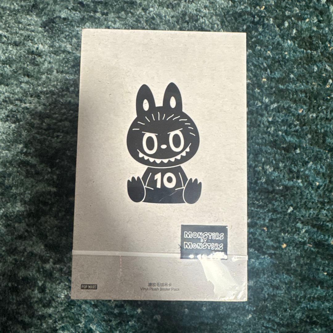 THE MONSTERS LABUBU 10周年記念展限定ぬいぐるみ