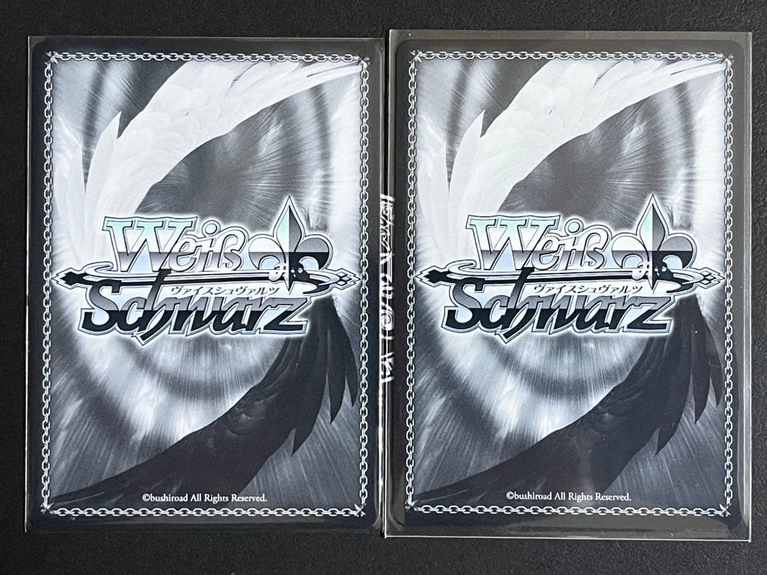 『極美品』　進撃の巨人　エレン　ミカサ　英語版　1st edition ヴァイス