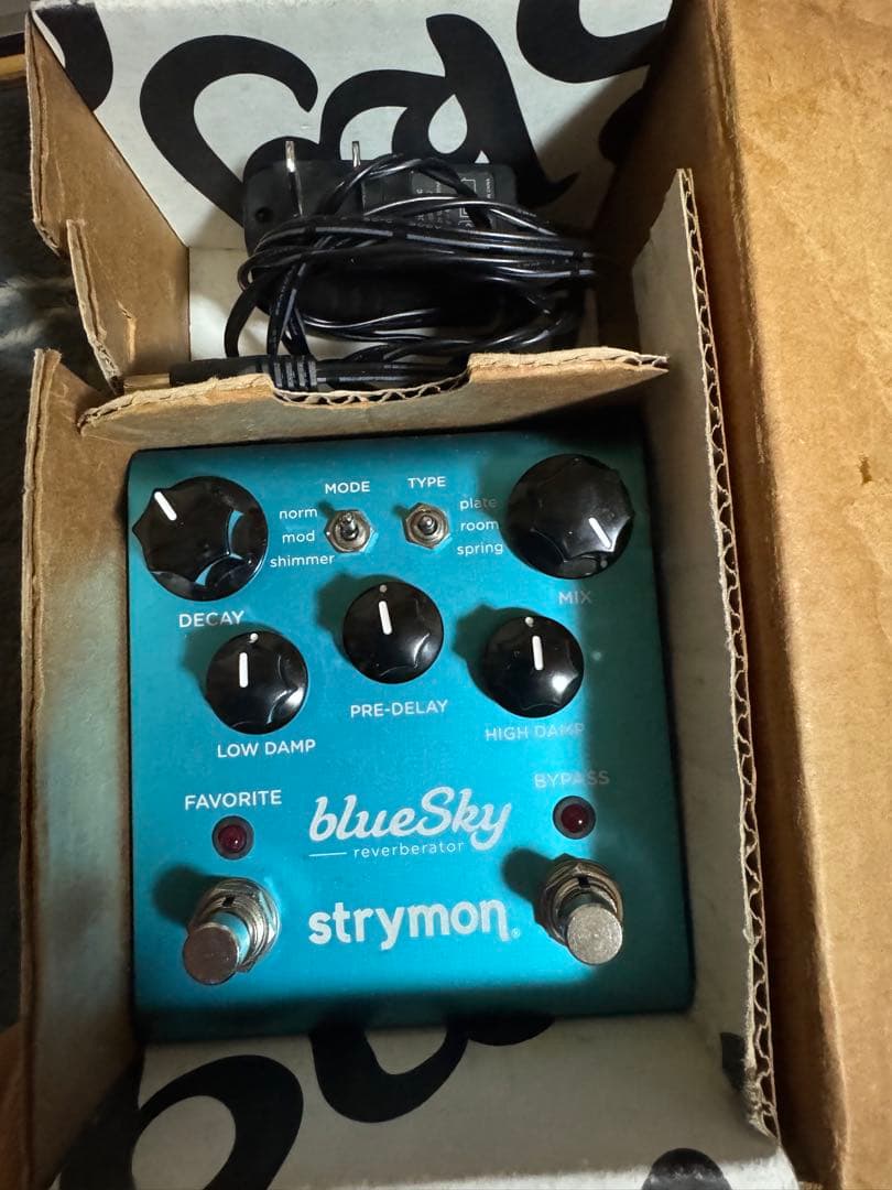 strymon blueSky 箱、取説、アダプター付き
