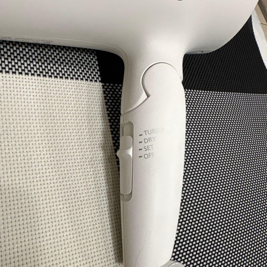 Panasonic　EH-NA0G-W　ウォームホワイト