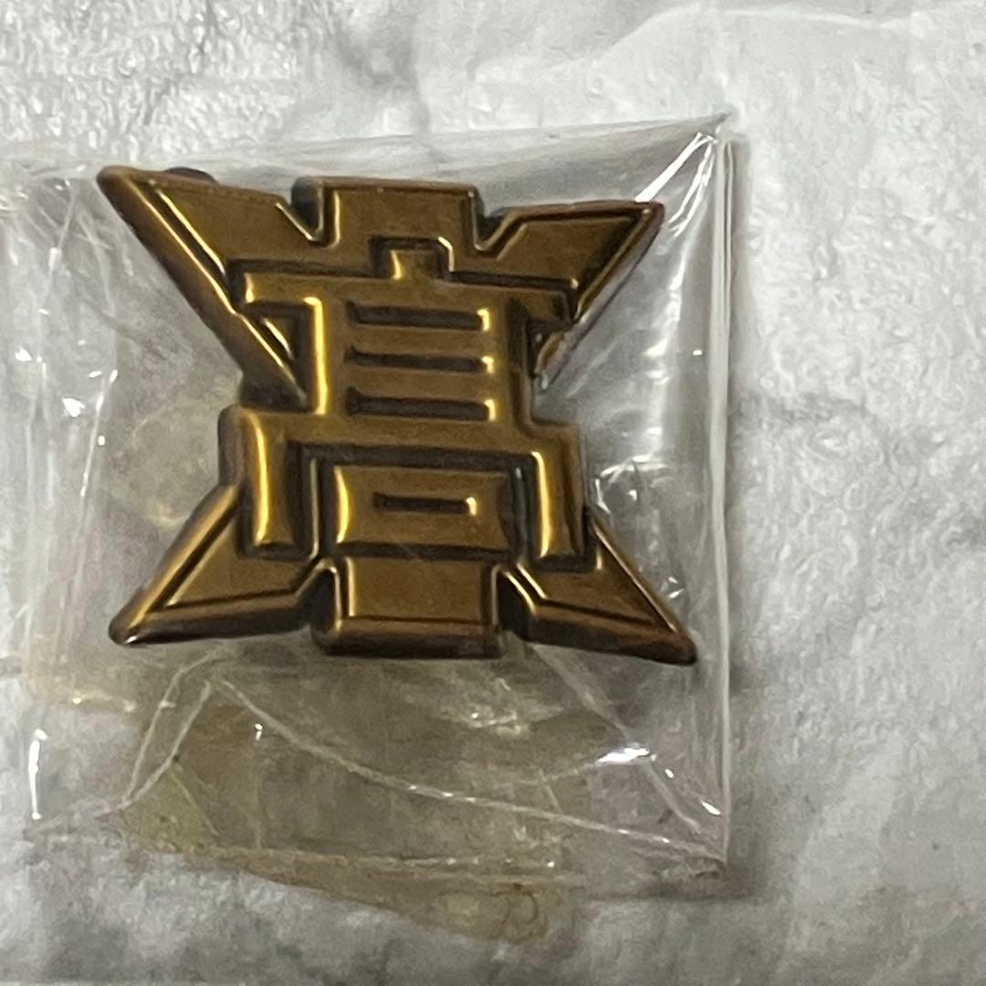 ダンガンロンパ 校章ピンバッジ 5個セット - メルカリ