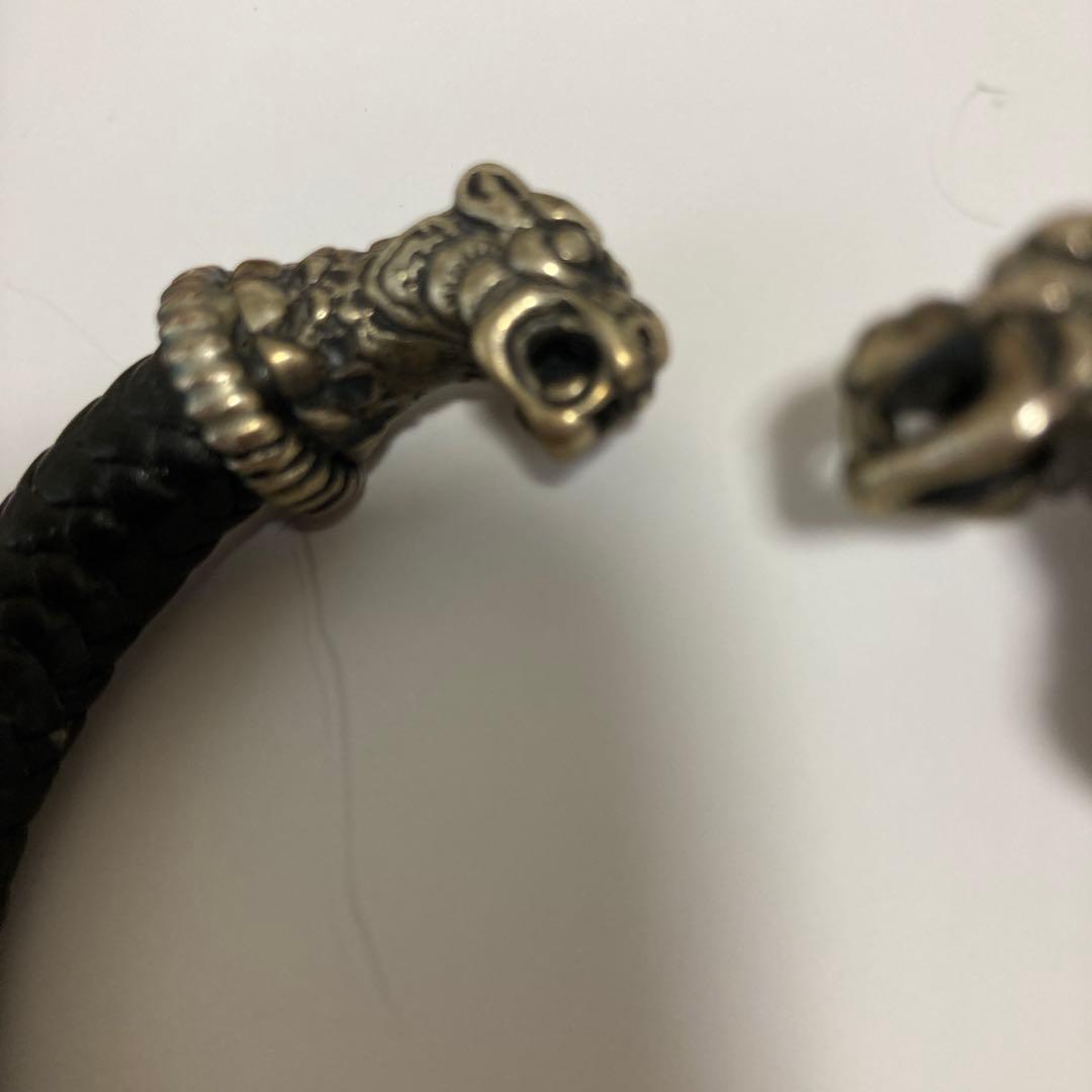 ケルティックタイガーブラックレザー×シルバーバングル