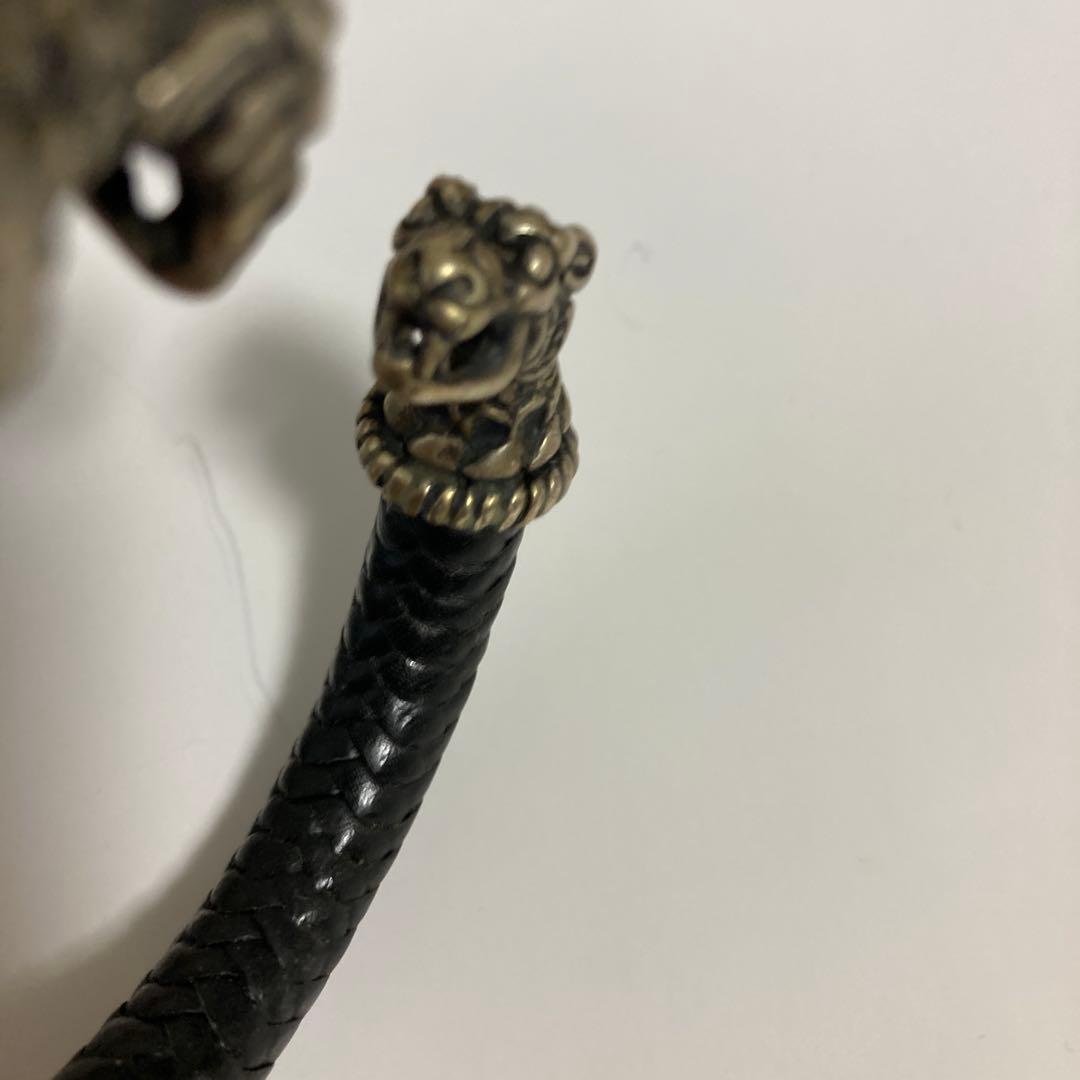 ケルティックタイガーブラックレザー×シルバーバングル