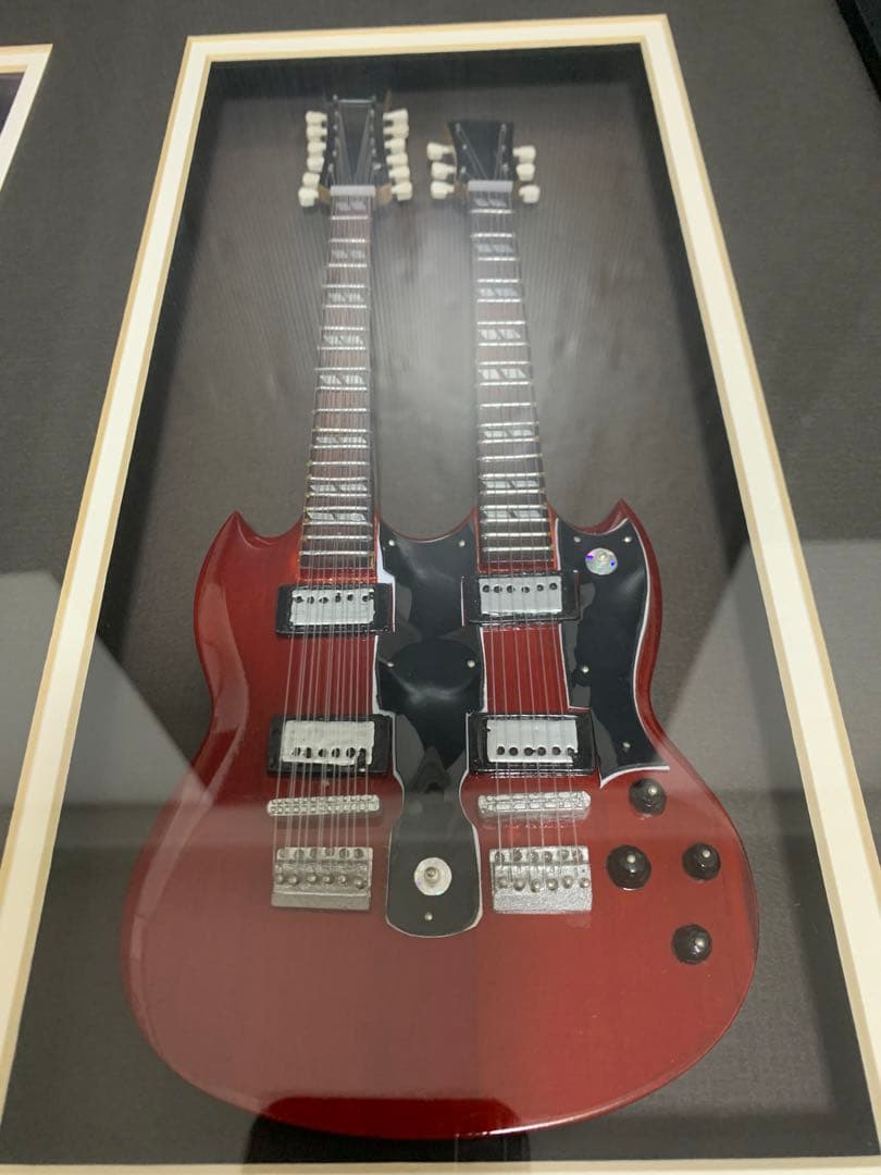 希少】ギターリスト ジミーペイジ写真 スケールギター 額縁 - メルカリ