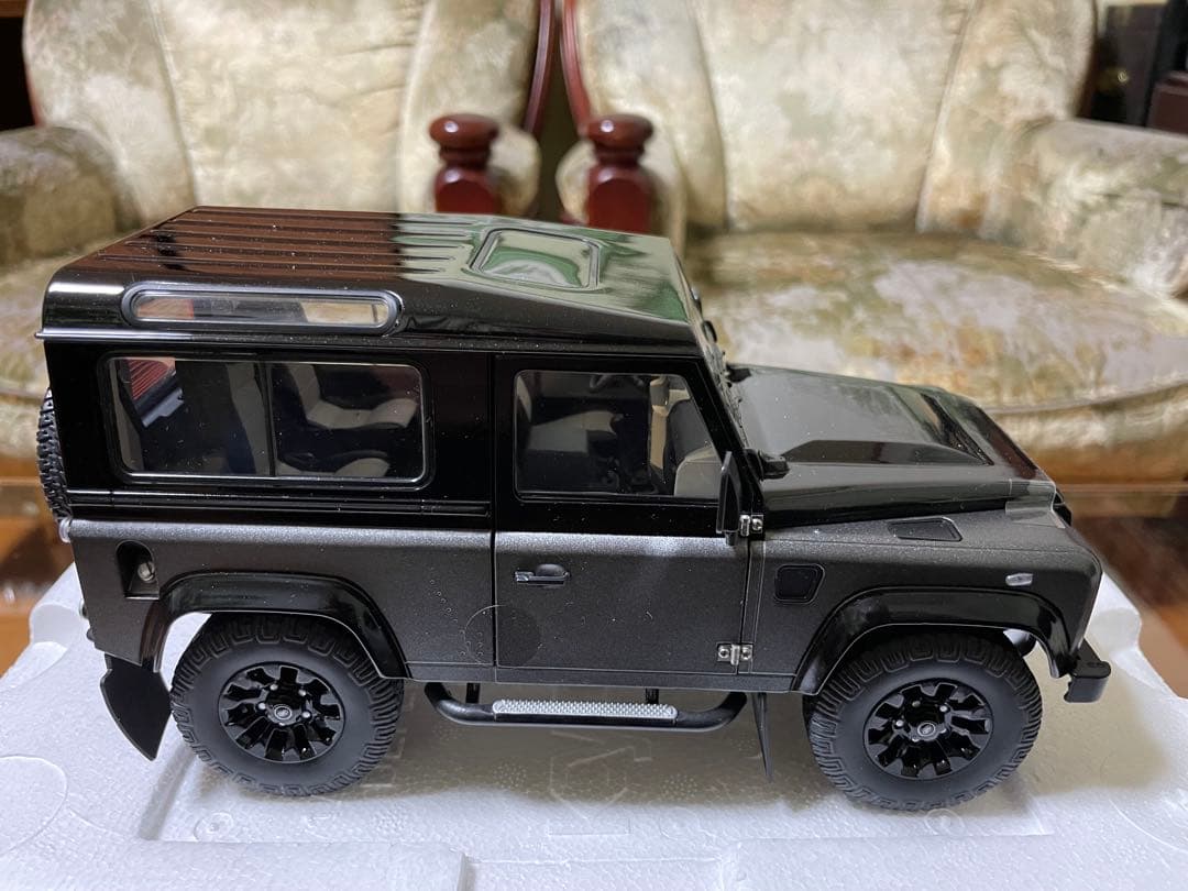 価格変更1/18 京商ランドローバー ディフェンダー90 オートバイオグラフィー