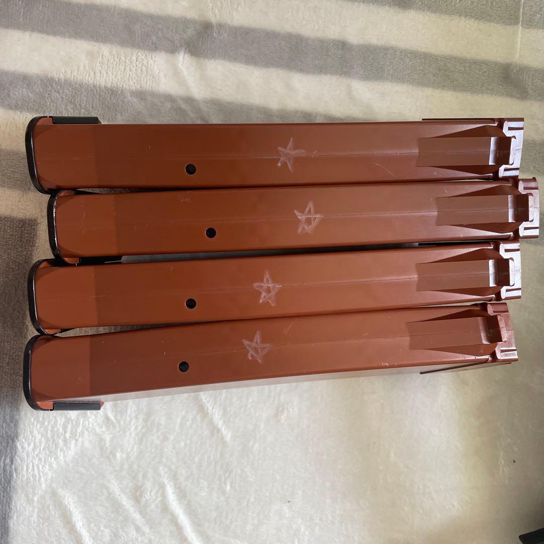 次世代電動ガン ブラック/ブラウン 4本マガジン付き スコープ付き