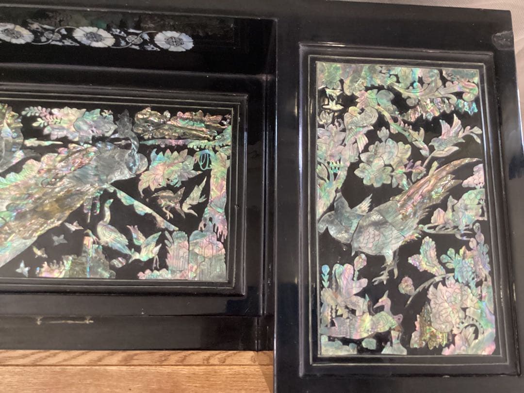 韓国伝統工芸　螺鈿細工漆塗り　青貝象嵌細工の黒木製収納家具　ヴィンテージ　希少品