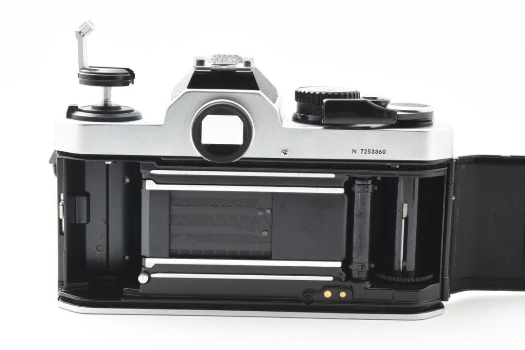 美品 NIKON New FM2 シルバーフィルムモルト新品交換済 M013