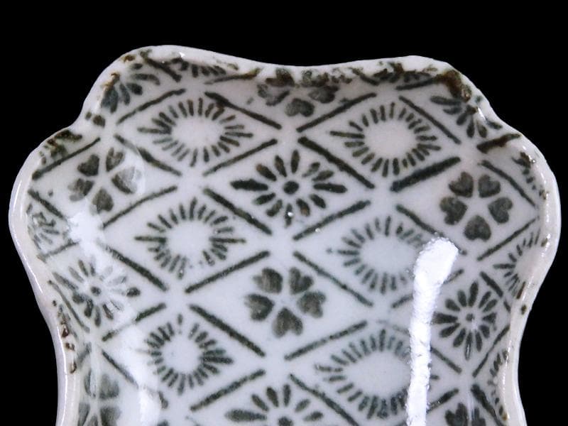 古伊万里 型刷印判 桜に菊花紋 変形皿 D288AS-CWf