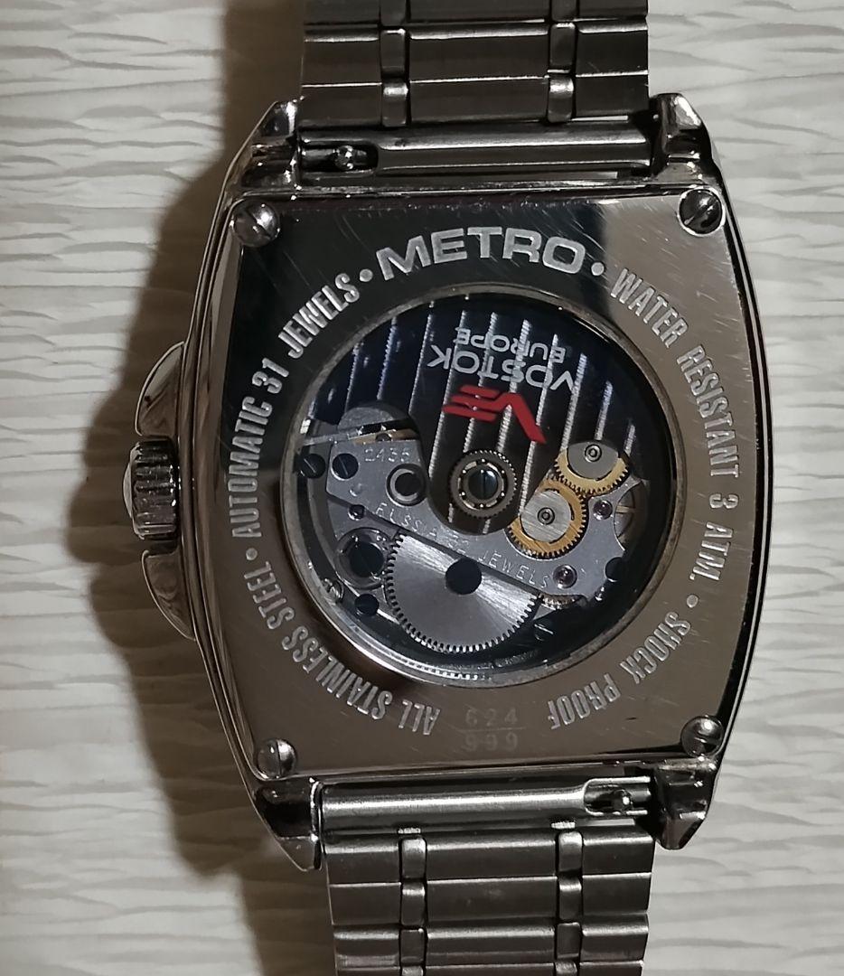 【動作品】VOSTOK EUROPE 自動巻き機械式 腕時計 トノー型 裏スケ