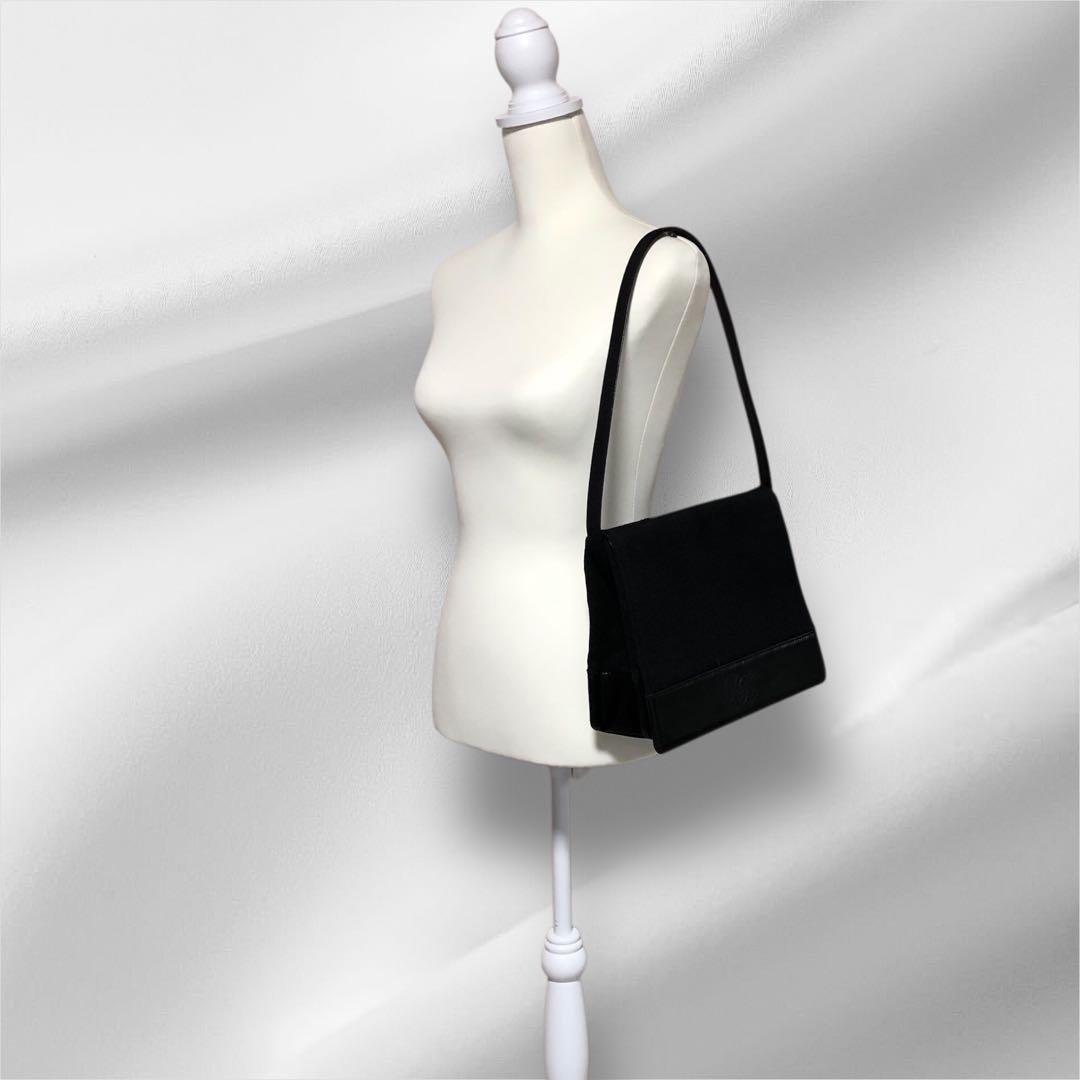 CHANEL シャネル ショルダーバッグ ココマーク エナメル ワンショルダー