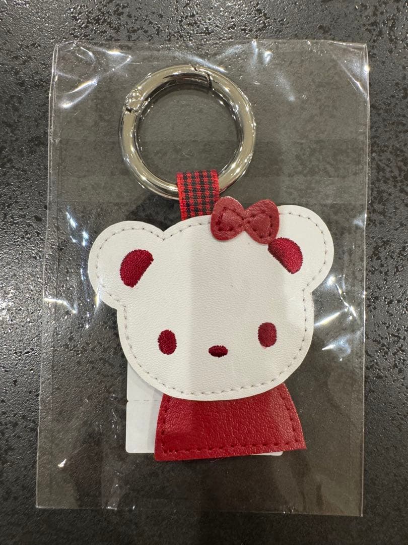 ☆新品未開封 ファミリア ネームホルダー レッド リアちゃん - メルカリ