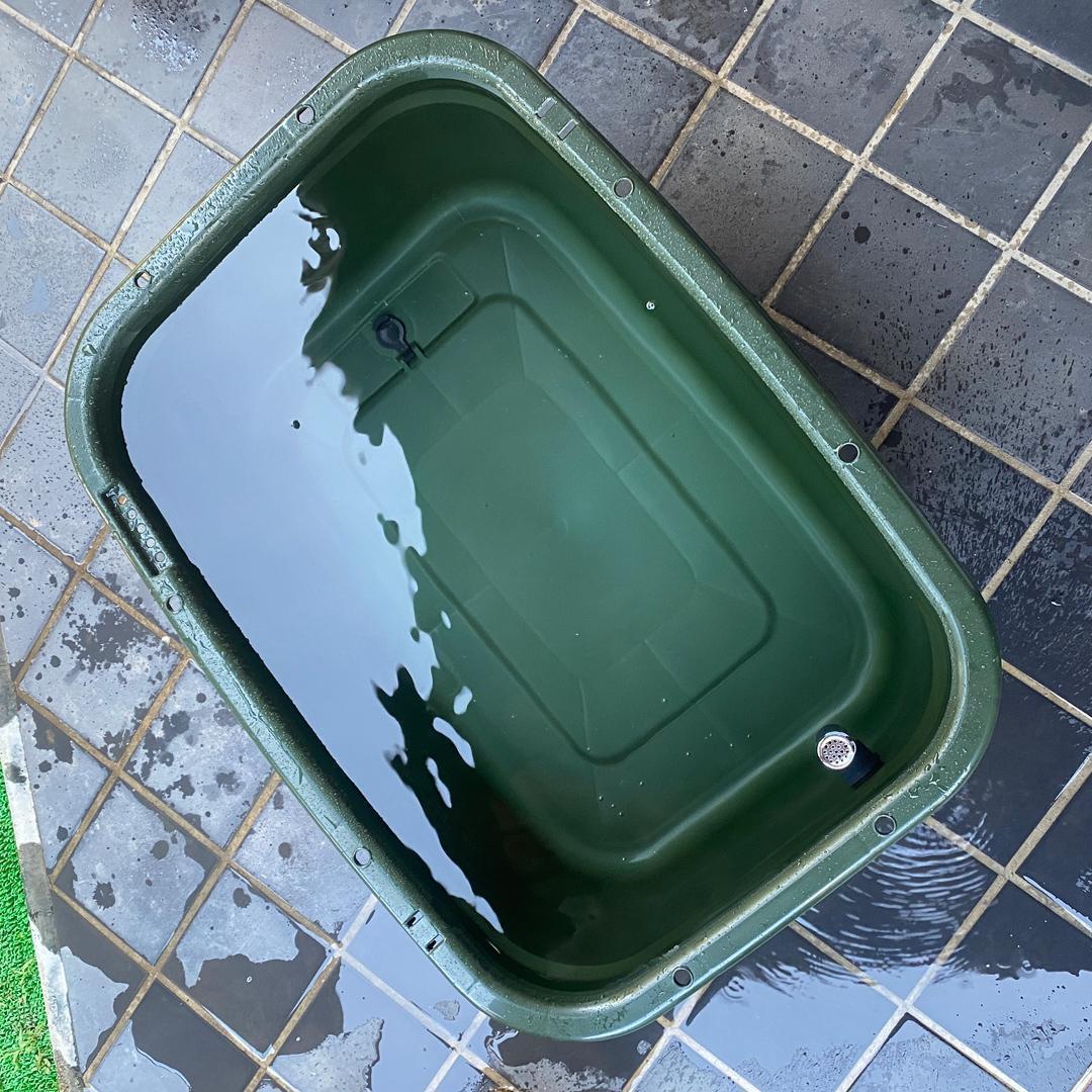 メダカ飼育ケース 75㍑x2個 黒・深緑あり オーバーフロー 金魚飼育容器